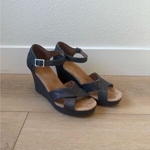TOMS Sienna Espadrille Wedge Sandals : Black Denim